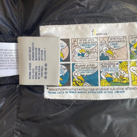 Authentic Men's Black Moncler Quilted Down Puffer Vest - Picture 3 of 4